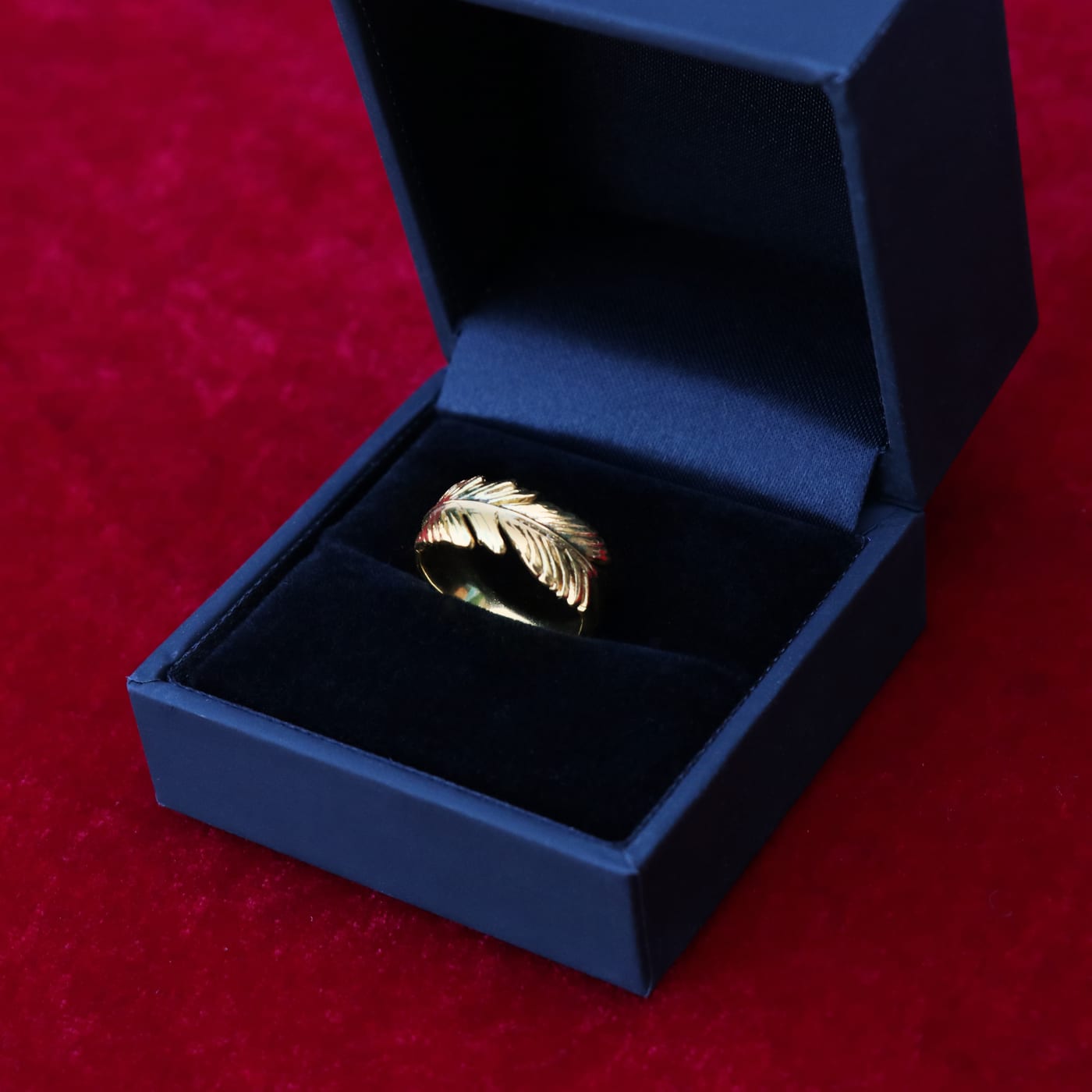Royal Feather Ring — Gold-Plated Silver