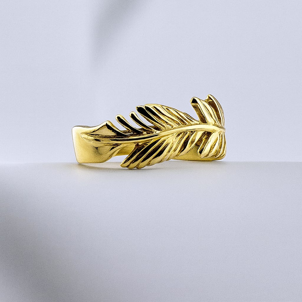 Royal Feather Ring — symbolic jewelry by Alumia