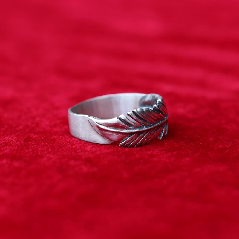 Royal Feather Ring — Sterling Silver