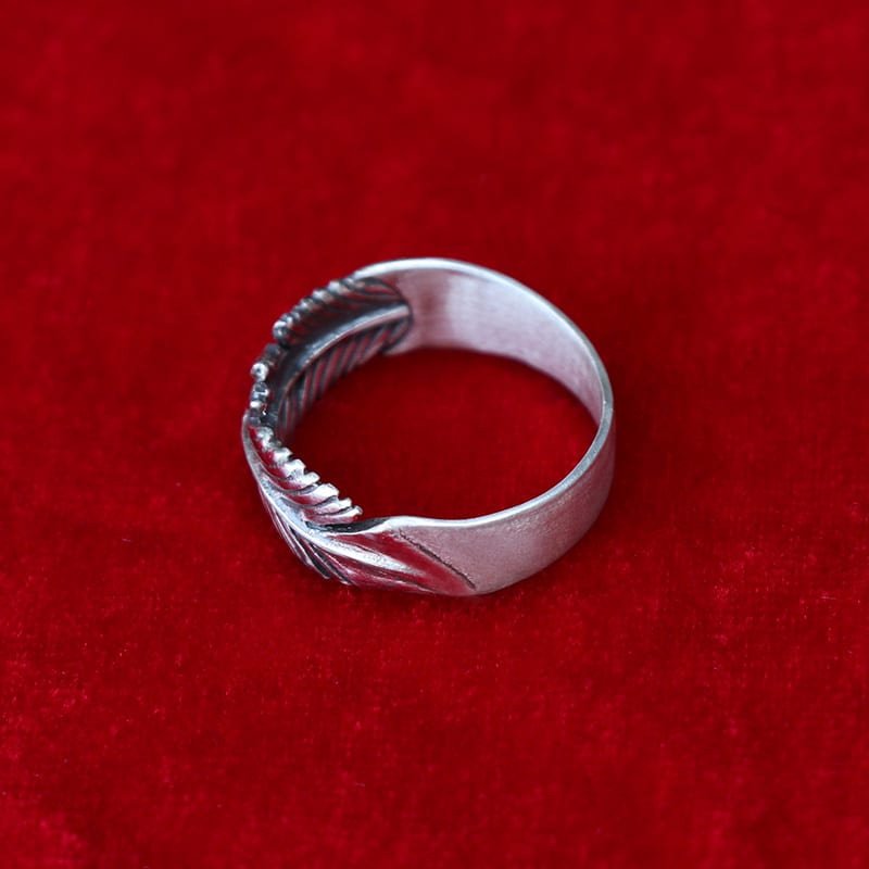 Royal Feather Ring — Sterling Silver